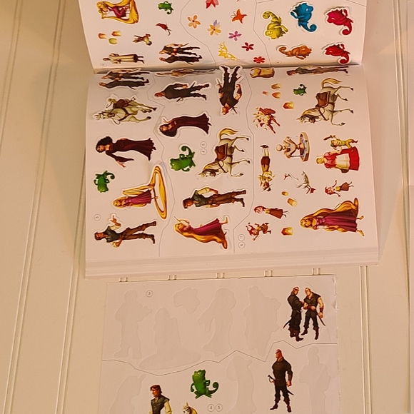 Disney Princess Reusable Sticker Activity Book Treasury - 6 books in 1 by Phidal - Picture 15 of 16